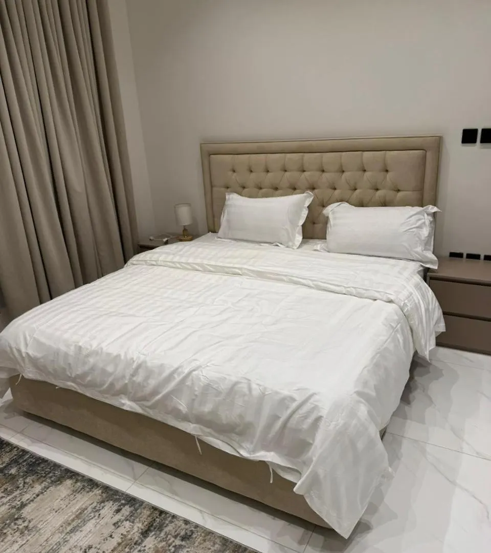 شقة بدخـول ذاتي ب الحمراء Riyadh